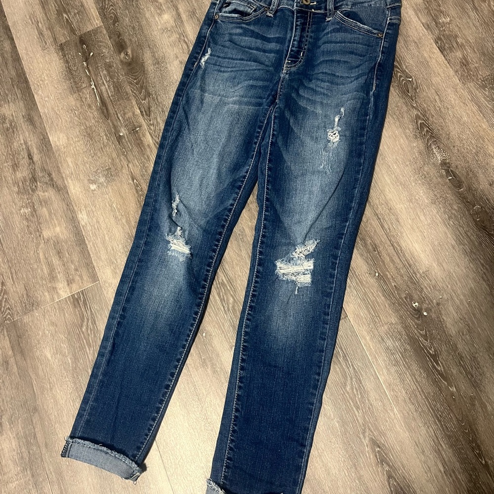 KanCan Women's Distressed skinny Jeans
